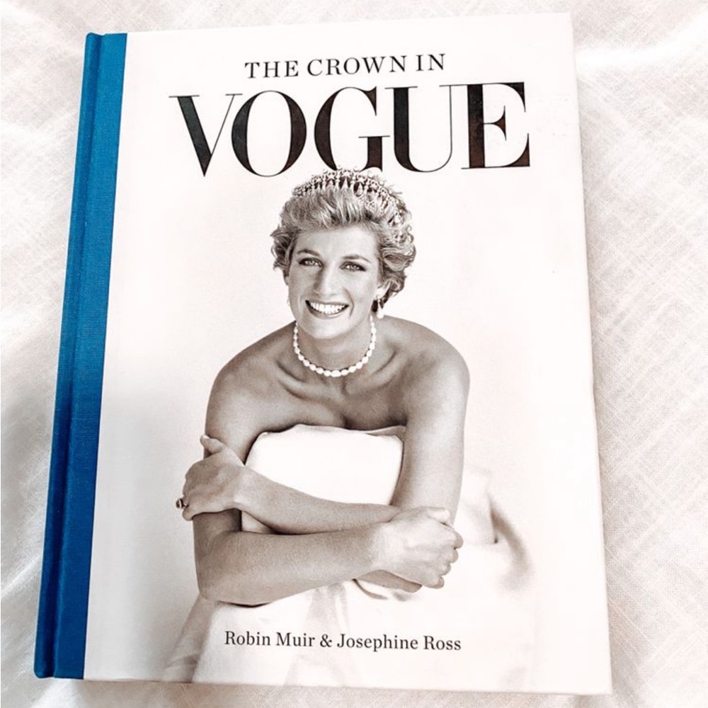 NWT The Crown In Vogue Large Coffee Table Book